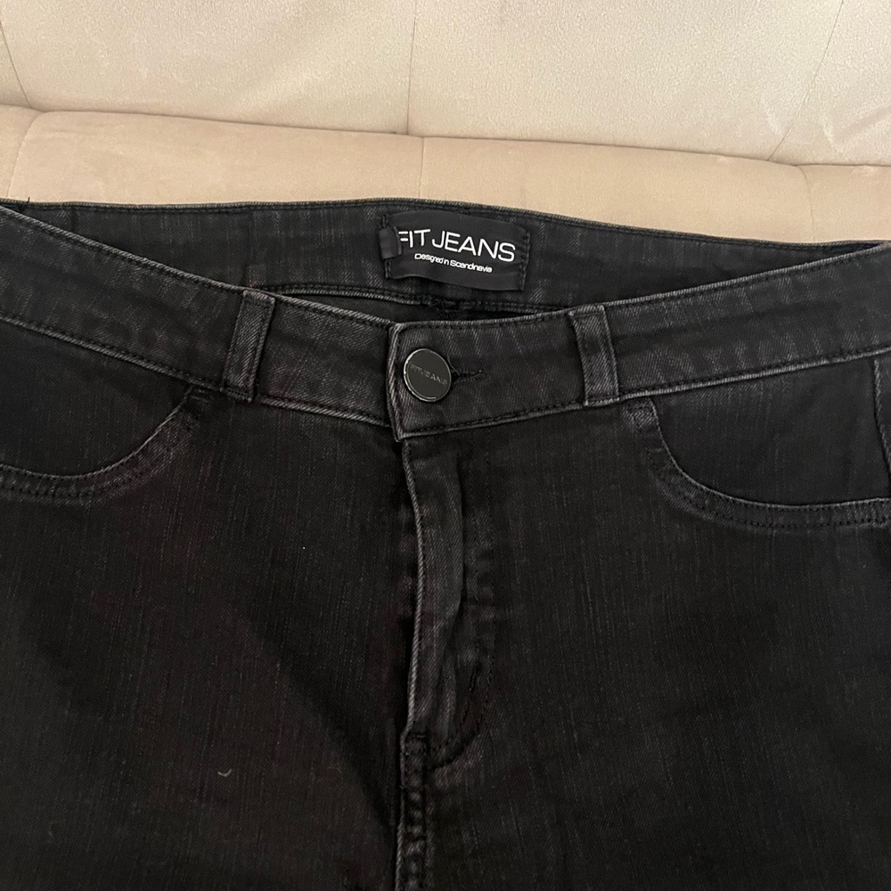 Fit Jeans Black Skinny Jeans - Picture 3 of 6